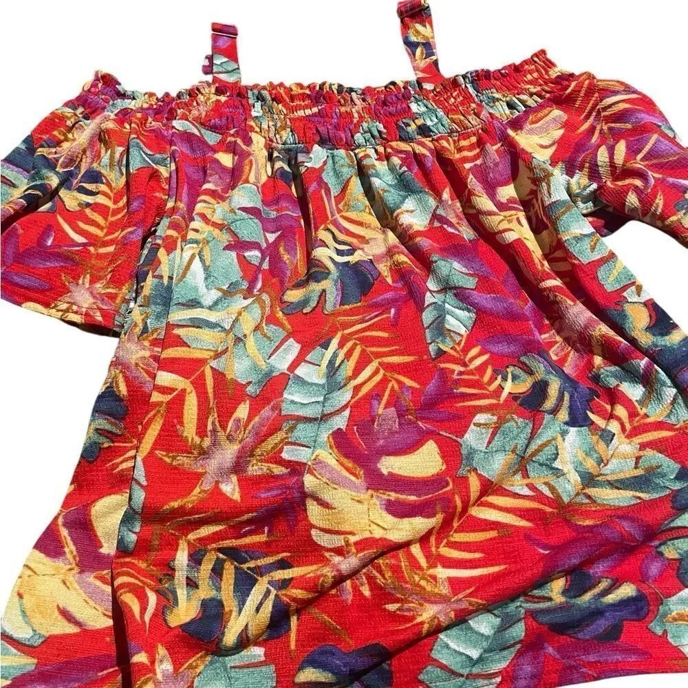 Melloday size medium Vibrant Tropical Off-Shoulder Top new never worn